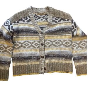 Levitate Women's Mid-Weight apres ski cardigan sweater size small